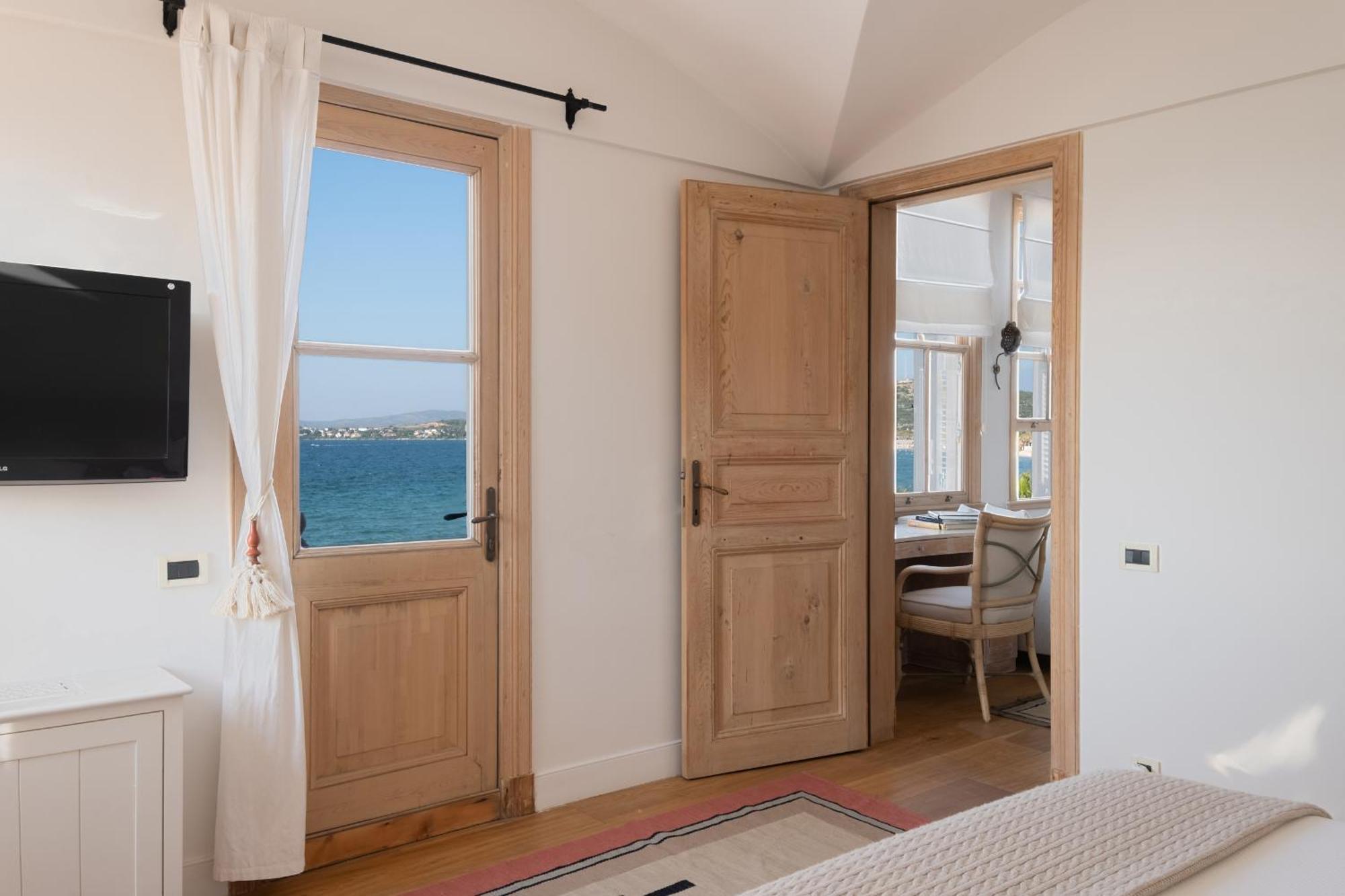 Nars Ilica Hotel Beach Adults Only 12Plus Cesme Exterior photo